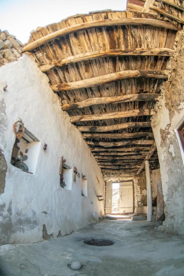 Khachats Toun Heritage Meghri Exterior foto